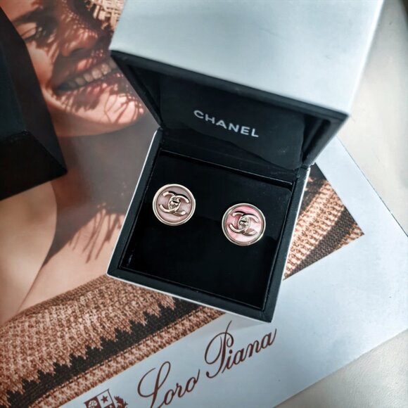 Chanel round earrings - Picture 5 of 6